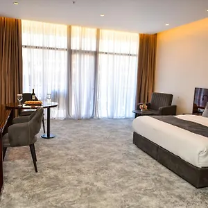 4* Otel Monarch